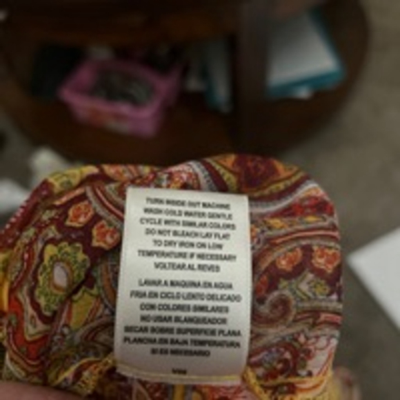 Women's Fig and Flower Blouse Size L Yellow Orange Paisley - Picture 8 of 8